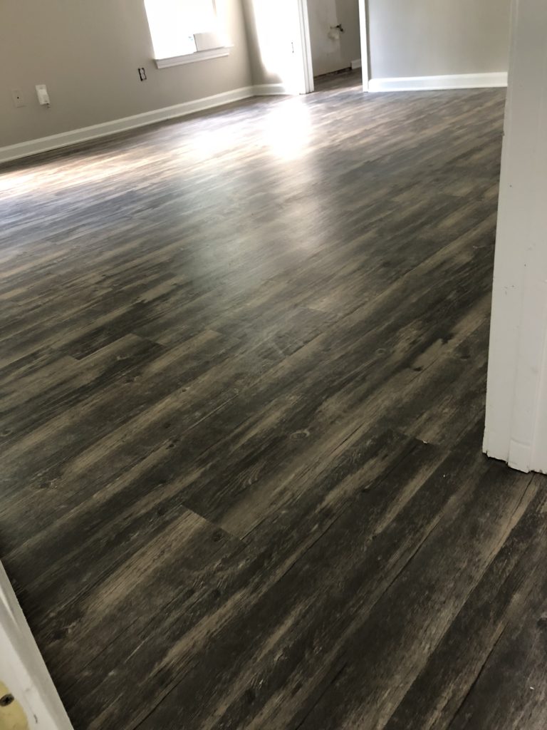 Luxury Vinyl Flooring & Vinyl Flooring Installation